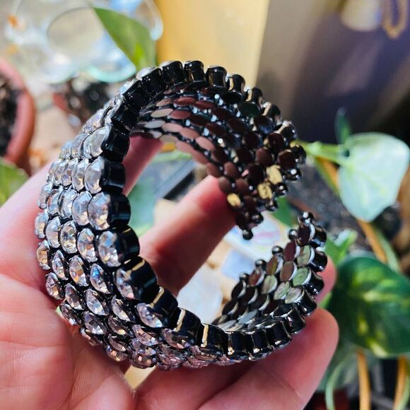 Amrita Singh Clear Austrian Crystal Gun Metal Cuff Gorgeous - Picture 5 of 7